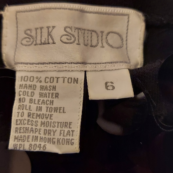 Silk Studio | Sequin Black Top | Size 6 | 100% Cotton Base | Short Sleeve - Picture 4 of 4